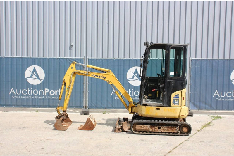 Komatsu PC18MR - حفارة مصغرة: صور 2 Komatsu PC18MR - حفارة مصغرة: صور 2