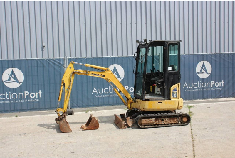 Komatsu PC18MR - حفارة مصغرة: صور 1 Komatsu PC18MR - حفارة مصغرة: صور 1