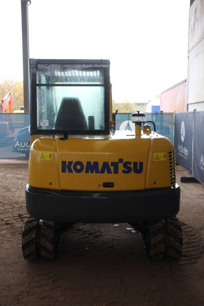 Komatsu PC56-7 - حفارات زحافة: صور 4 Komatsu PC56-7 - حفارات زحافة: صور 4