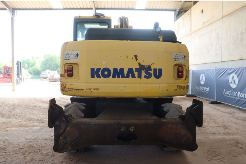 Komatsu PW140-7 - حفارة على عجلات: صور 4 Komatsu PW140-7 - حفارة على عجلات: صور 4