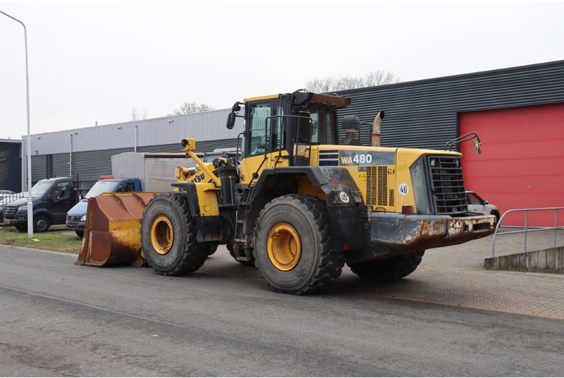 Komatsu WA480-6 - اللودر بعجل: صور 4 Komatsu WA480-6 - اللودر بعجل: صور 4