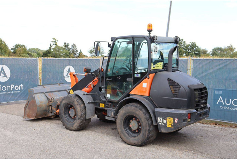 Komatsu WA70-7 - اللودر بعجل: صور 3 Komatsu WA70-7 - اللودر بعجل: صور 3