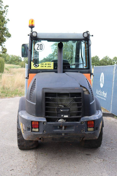 Komatsu WA70-7 - اللودر بعجل: صور 5 Komatsu WA70-7 - اللودر بعجل: صور 5