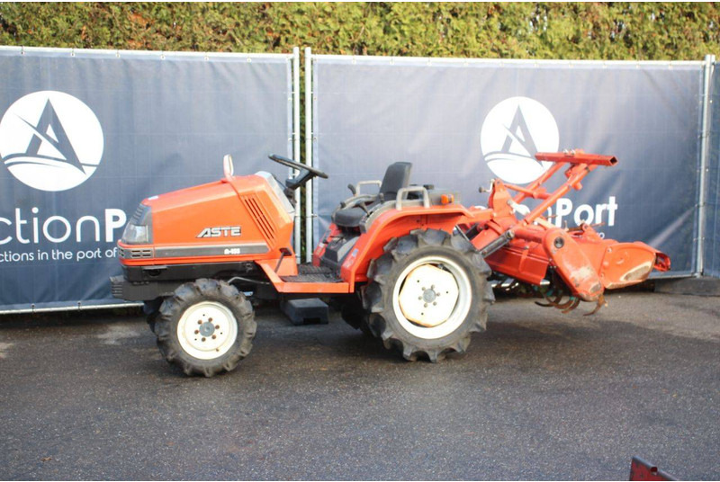 Kubota Aste A-155 - جرار: صور 1 Kubota Aste A-155 - جرار: صور 1