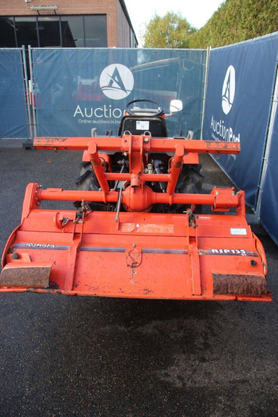 Kubota Aste A-155 - جرار: صور 4 Kubota Aste A-155 - جرار: صور 4