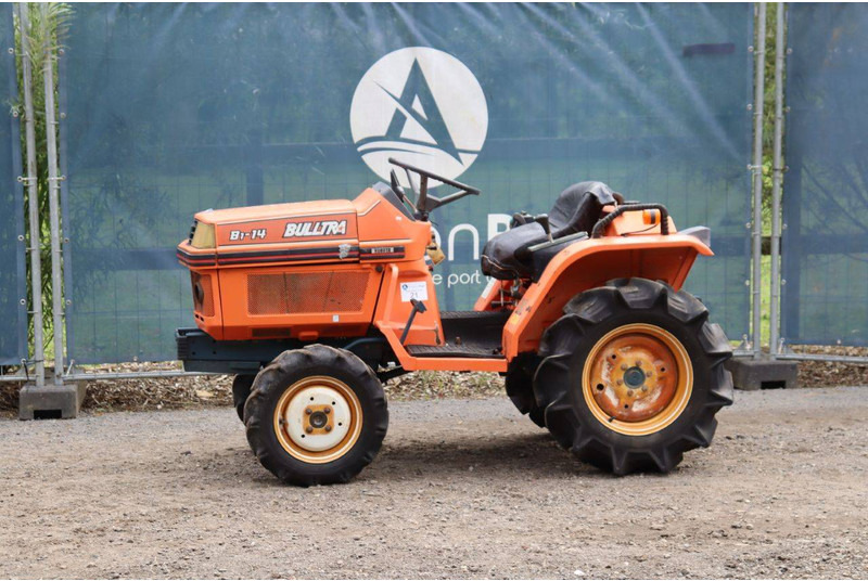 Kubota B1-14 Bulltra - جرار: صور 1 Kubota B1-14 Bulltra - جرار: صور 1