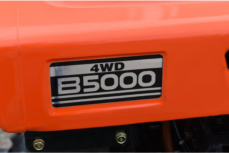 Kubota B5000 - جرار: صور 5 Kubota B5000 - جرار: صور 5