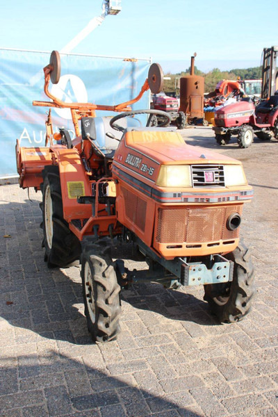 جرار Kubota Bulltra ZB1-15: صور 6