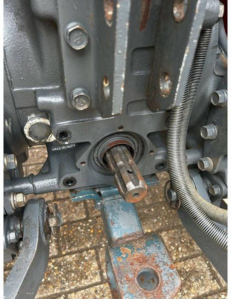 Kubota GL240 - جرار: صور 5 Kubota GL240 - جرار: صور 5