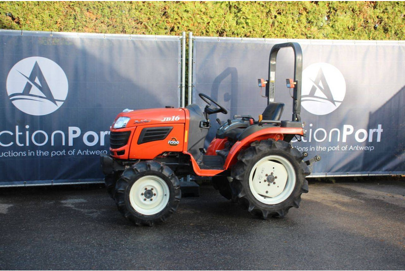Kubota JB16 - جرار: صور 1 Kubota JB16 - جرار: صور 1