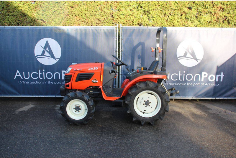 Kubota JB16 - جرار: صور 2 Kubota JB16 - جرار: صور 2