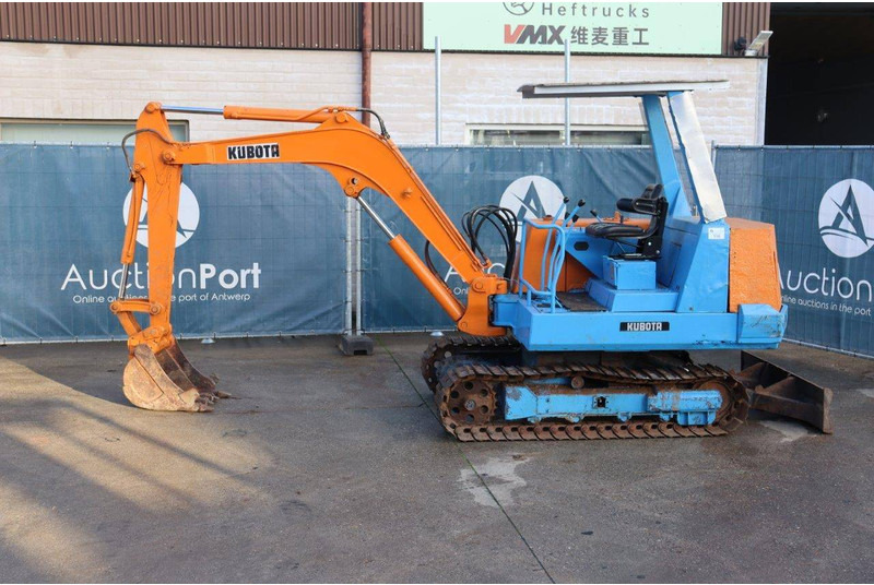 Kubota KH-033 - حفارات زحافة: صور 1 Kubota KH-033 - حفارات زحافة: صور 1