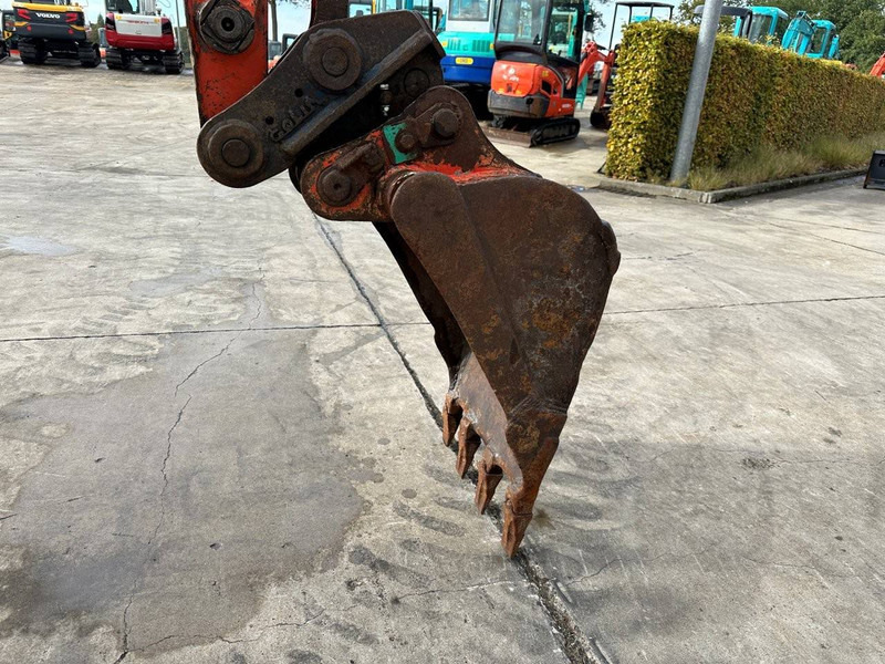 حفارات زحافة Kubota U-45-3: صور 10