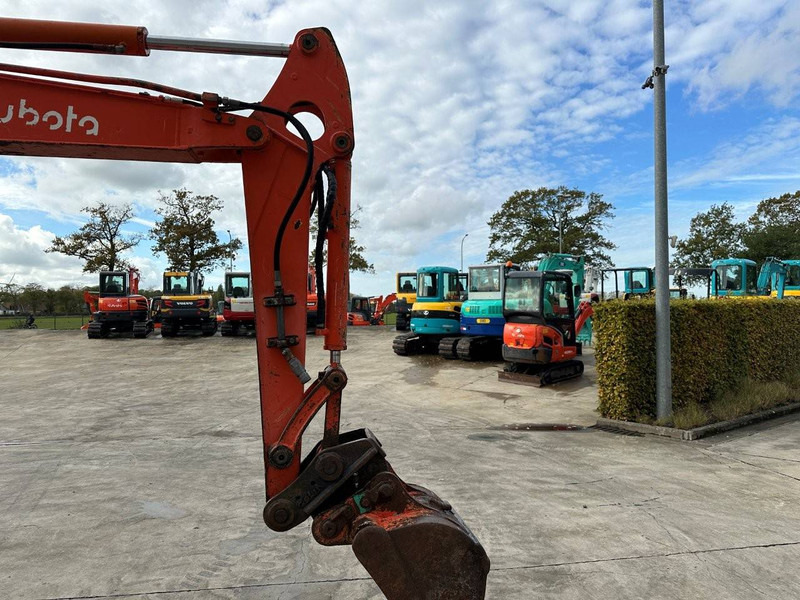 حفارات زحافة Kubota U-45-3: صور 12