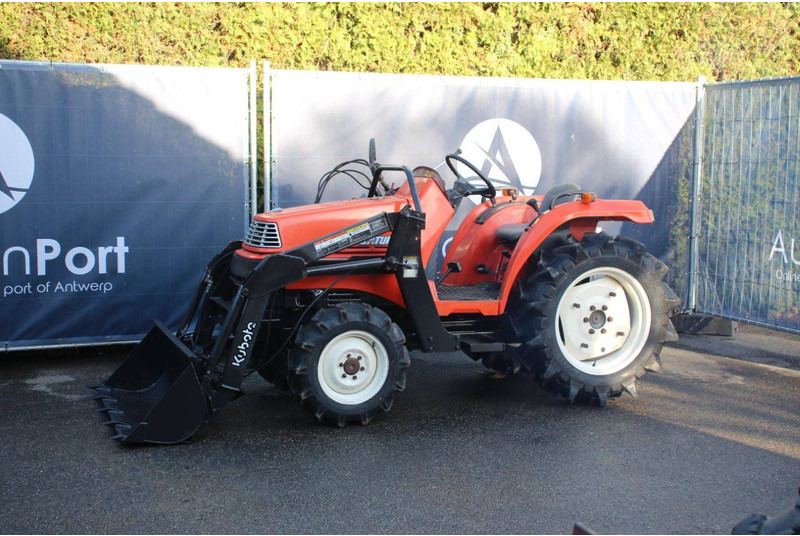 Kubota X-20 - جرار: صور 1 Kubota X-20 - جرار: صور 1