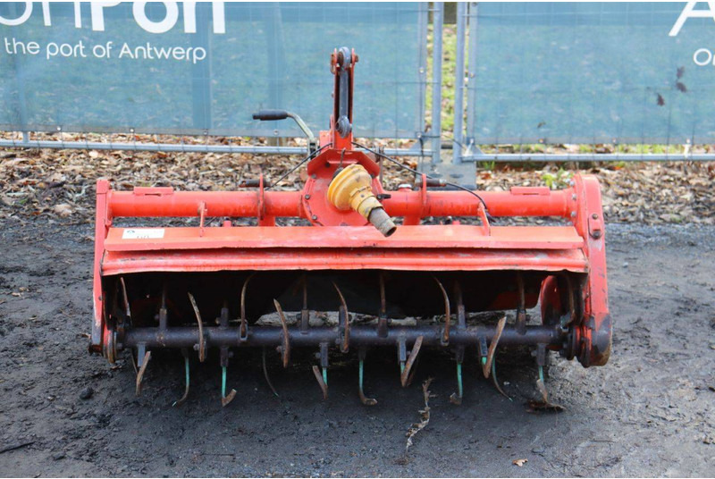 Kubota - ال معدات حراثه: صور 2 Kubota - ال معدات حراثه: صور 2