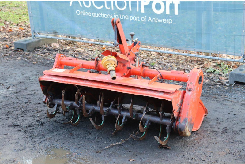 Kubota - ال معدات حراثه: صور 3 Kubota - ال معدات حراثه: صور 3