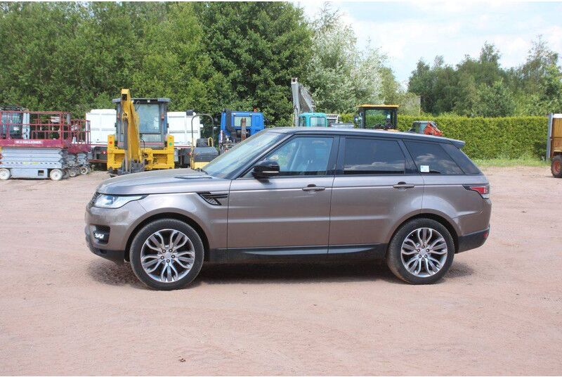 Land Rover Range Rover Sport - سيارة دفع رباعي: صور 1 Land Rover Range Rover Sport - سيارة دفع رباعي: صور 1