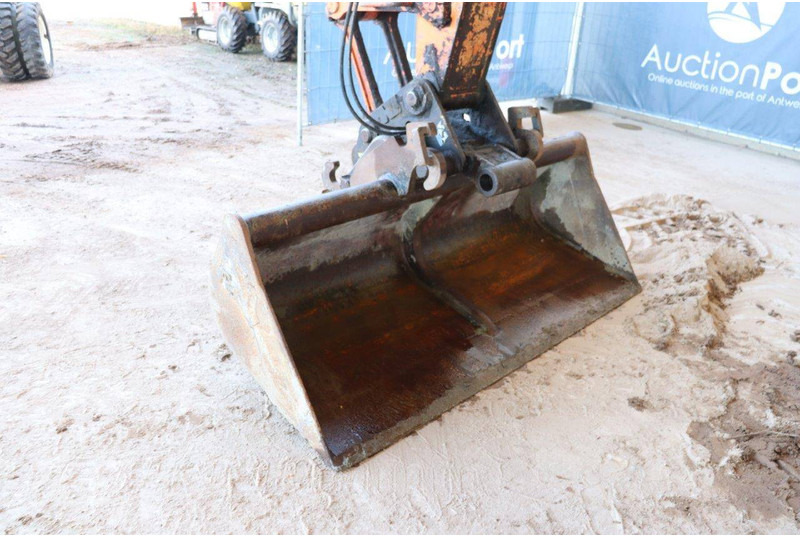 حفارة على عجلات Liebherr A316: صور 10