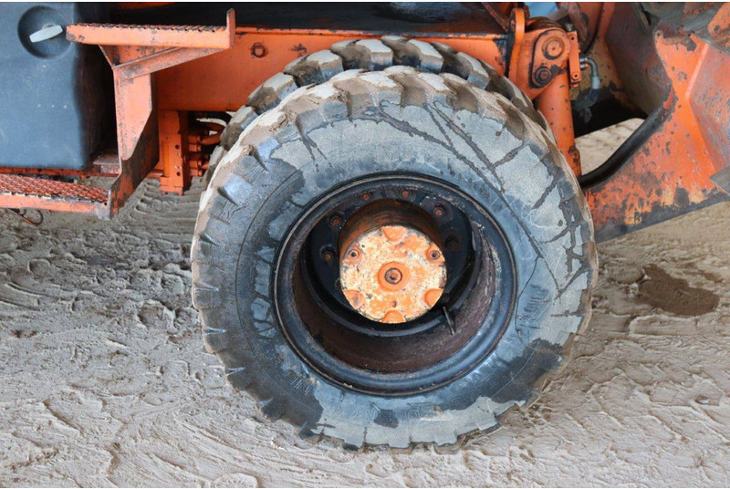 حفارة على عجلات Liebherr A316: صور 17