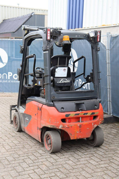 Linde E16P-02 - رافعة شوكية كهربائية: صور 4 Linde E16P-02 - رافعة شوكية كهربائية: صور 4