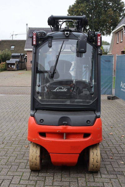 Linde E20PL-02 - رافعة شوكية كهربائية: صور 5 Linde E20PL-02 - رافعة شوكية كهربائية: صور 5