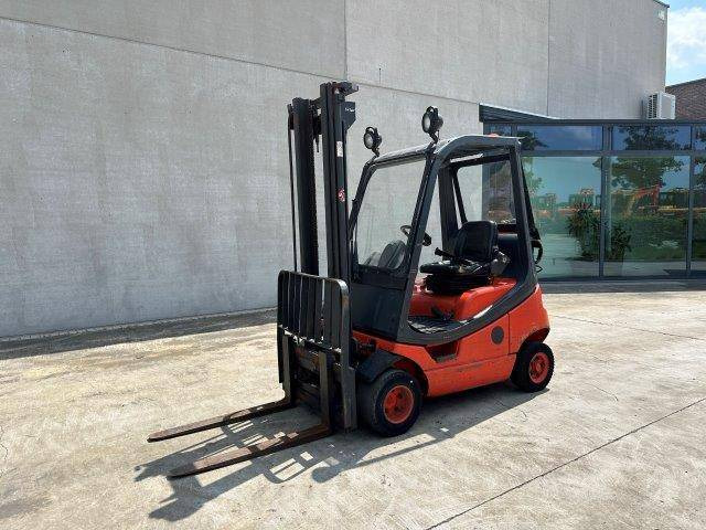Linde H18T-02 - رافعة شوكية تعمل بالغاز: صور 1 Linde H18T-02 - رافعة شوكية تعمل بالغاز: صور 1
