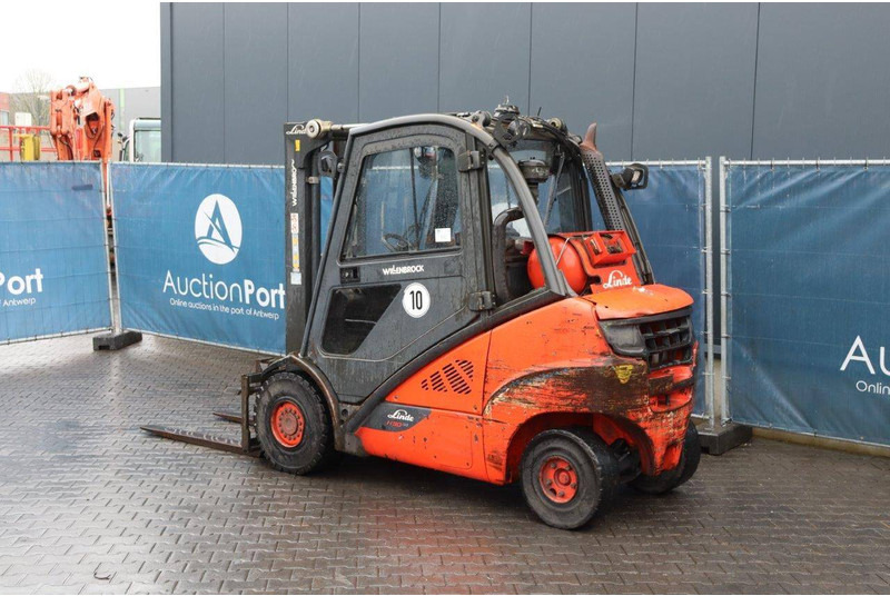 Linde H30T-02 - رافعة شوكية تعمل بالغاز: صور 3 Linde H30T-02 - رافعة شوكية تعمل بالغاز: صور 3