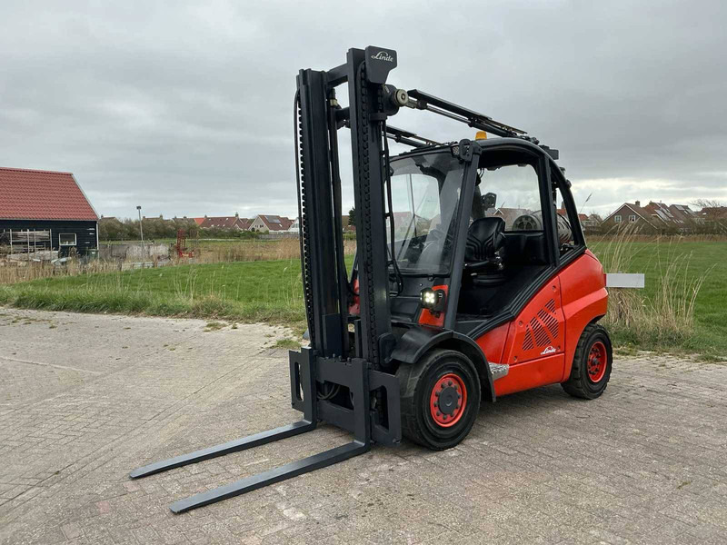 Linde H45T - رافعة شوكية تعمل بالغاز: صور 4 Linde H45T - رافعة شوكية تعمل بالغاز: صور 4