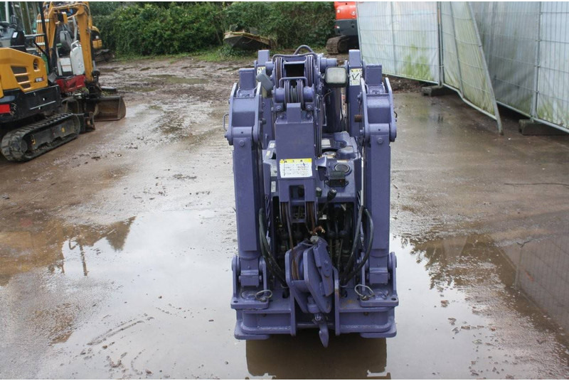 Maeda MC-205 - رافعة مجنزرة: صور 3 Maeda MC-205 - رافعة مجنزرة: صور 3