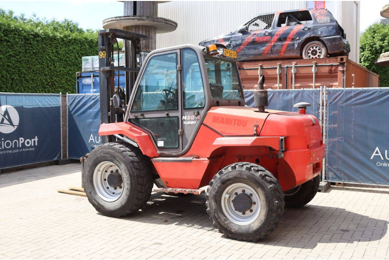 Manitou M30-4 Turbo - شاحنات الطرق الوعرة: صور 3 Manitou M30-4 Turbo - شاحنات الطرق الوعرة: صور 3