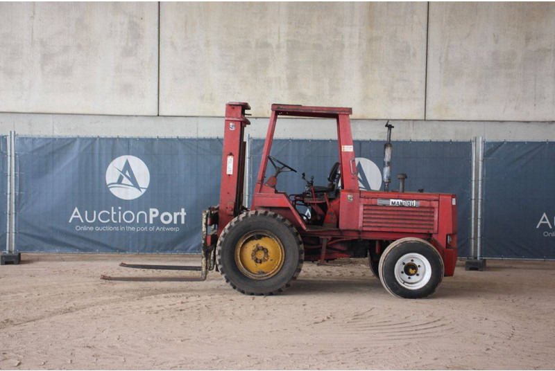 Manitou MC250 - شاحنات الطرق الوعرة: صور 2 Manitou MC250 - شاحنات الطرق الوعرة: صور 2