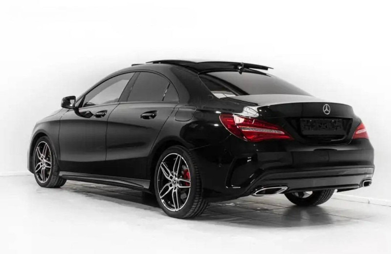 Mercedes-Benz CLA-Klasse (C117 - update) 180 Automatic - سيدان: صور 2 Mercedes-Benz CLA-Klasse (C117 - update) 180 Automatic - سيدان: صور 2