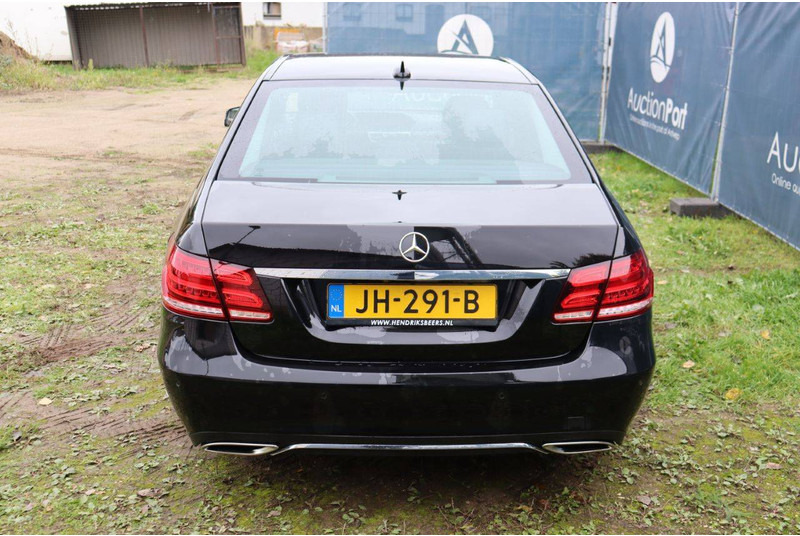 Mercedes-Benz E-Klasse 350 BLUETEC - سيدان: صور 5 Mercedes-Benz E-Klasse 350 BLUETEC - سيدان: صور 5