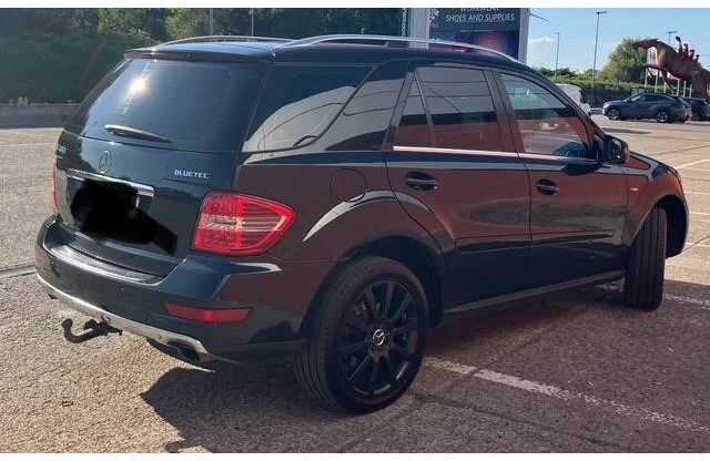 Mercedes-Benz M-Klasse ML 350 CDI BLUETEС - سيدان: صور 3 Mercedes-Benz M-Klasse ML 350 CDI BLUETEС - سيدان: صور 3