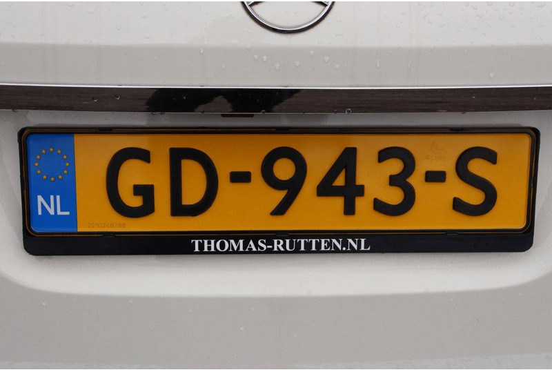 سيدان Mercedes-Benz ML350: صور 18 سيدان Mercedes-Benz ML350: صور 18