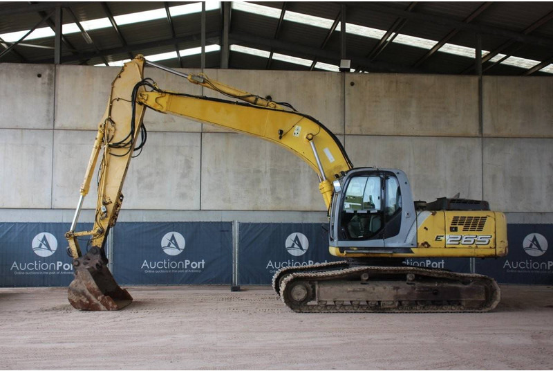 New Holland E265 - حفارات زحافة: صور 1 New Holland E265 - حفارات زحافة: صور 1