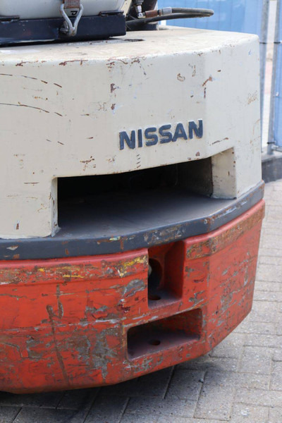 رافعة شوكية تعمل بالغاز Nissan KCUGH02F350: صور 19 رافعة شوكية تعمل بالغاز Nissan KCUGH02F350: صور 19