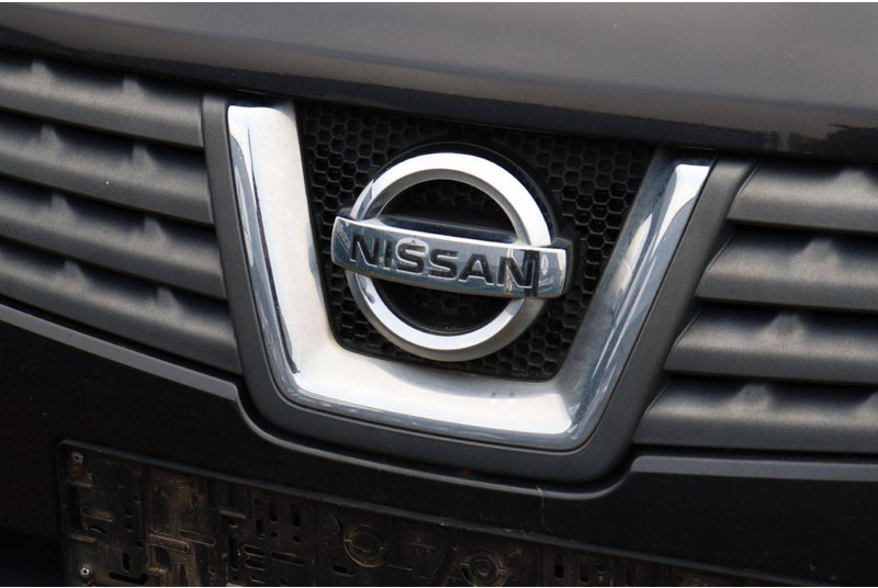 سيدان Nissan QASHQAI: صور 13