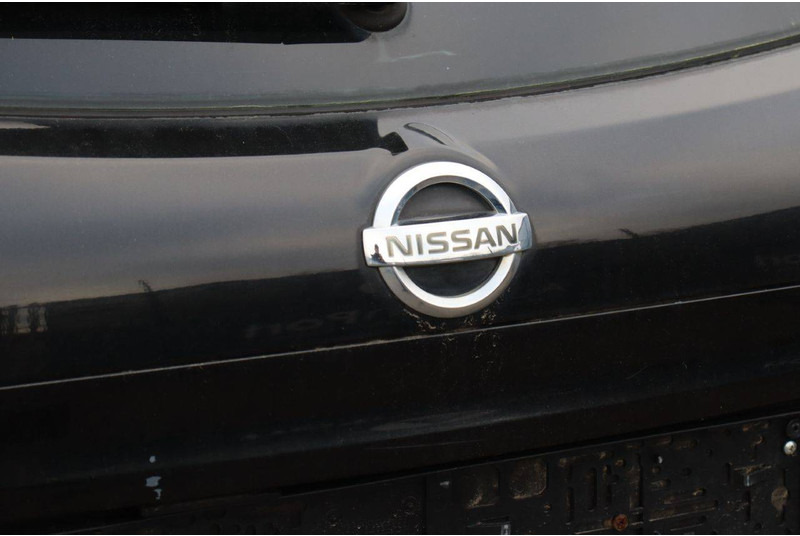 سيدان Nissan QASHQAI: صور 19