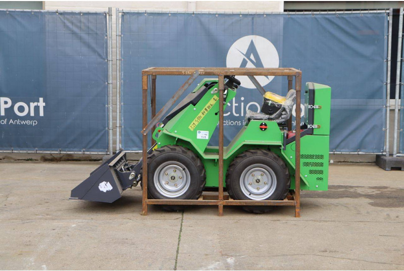 Nycheki SK-K105 - اللودر بعجل: صور 2 Nycheki SK-K105 - اللودر بعجل: صور 2