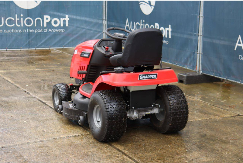 Onbekend 2691928 - جزازة المروج: صور 4 Onbekend 2691928 - جزازة المروج: صور 4