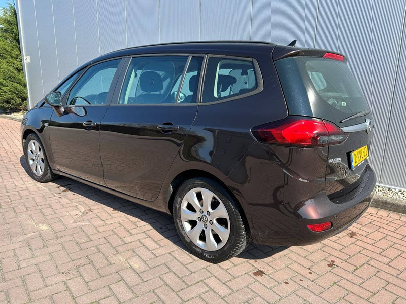 Opel Zafira 1.4 Tourer Business+ - سيارة: صور 3 Opel Zafira 1.4 Tourer Business+ - سيارة: صور 3