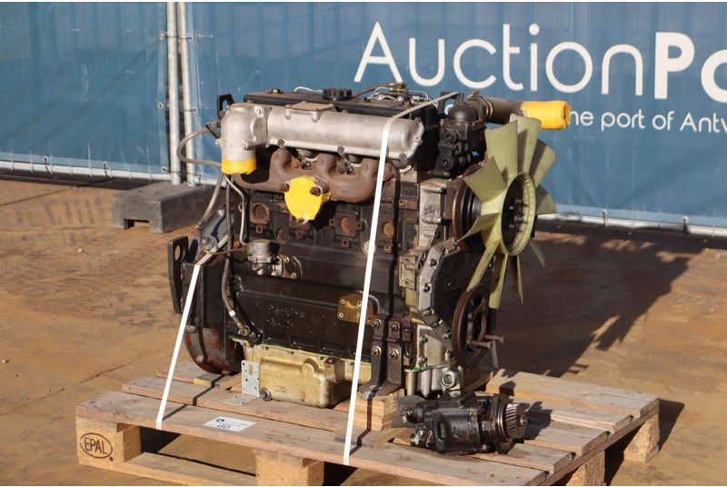 Perkins 1104D A4.2 - آلات البناء: صور 2 Perkins 1104D A4.2 - آلات البناء: صور 2