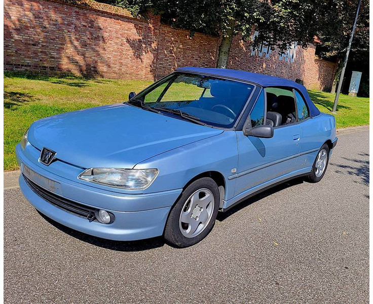 Peugeot 306 Cabriolet 1.6 Automatic - سيدان: صور 1 Peugeot 306 Cabriolet 1.6 Automatic - سيدان: صور 1