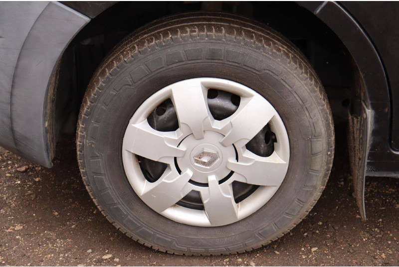 فان Renault Master: صور 13