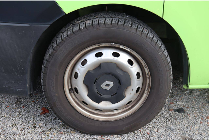 فان Renault Trafic: صور 13 فان Renault Trafic: صور 13