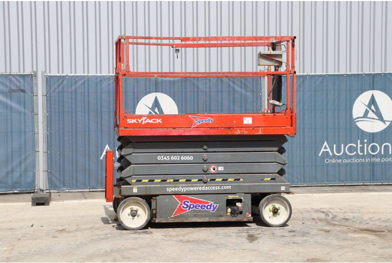 Skyjack SJ III - 4632 - رافعات مقصية: صور 1 Skyjack SJ III - 4632 - رافعات مقصية: صور 1