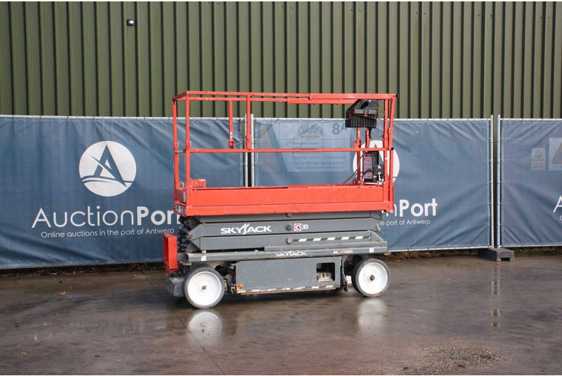 Skyjack SJ3220 - رافعات مقصية: صور 1 Skyjack SJ3220 - رافعات مقصية: صور 1