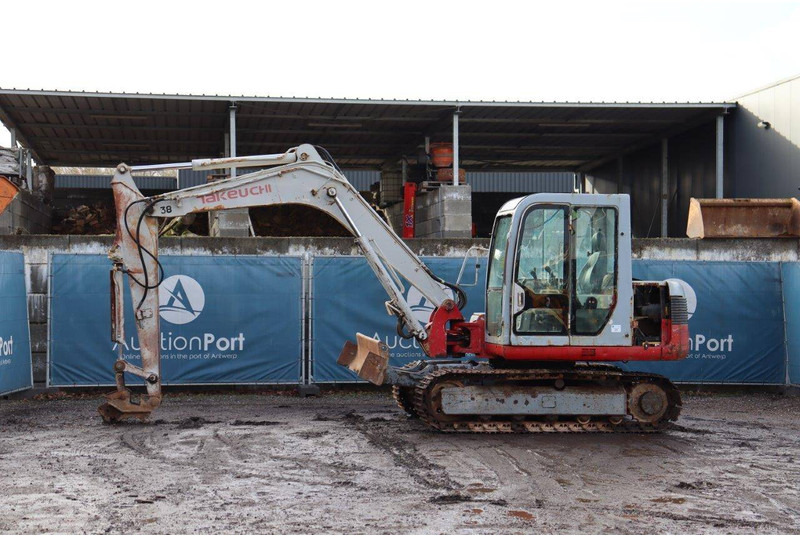Takeuchi TB175 - حفارات زحافة: صور 1 Takeuchi TB175 - حفارات زحافة: صور 1